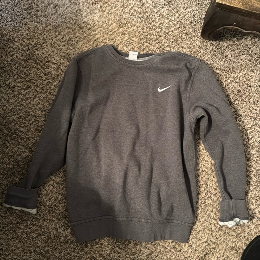 Nike sweatshirt.